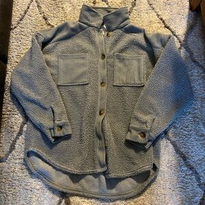 Sherpa button up